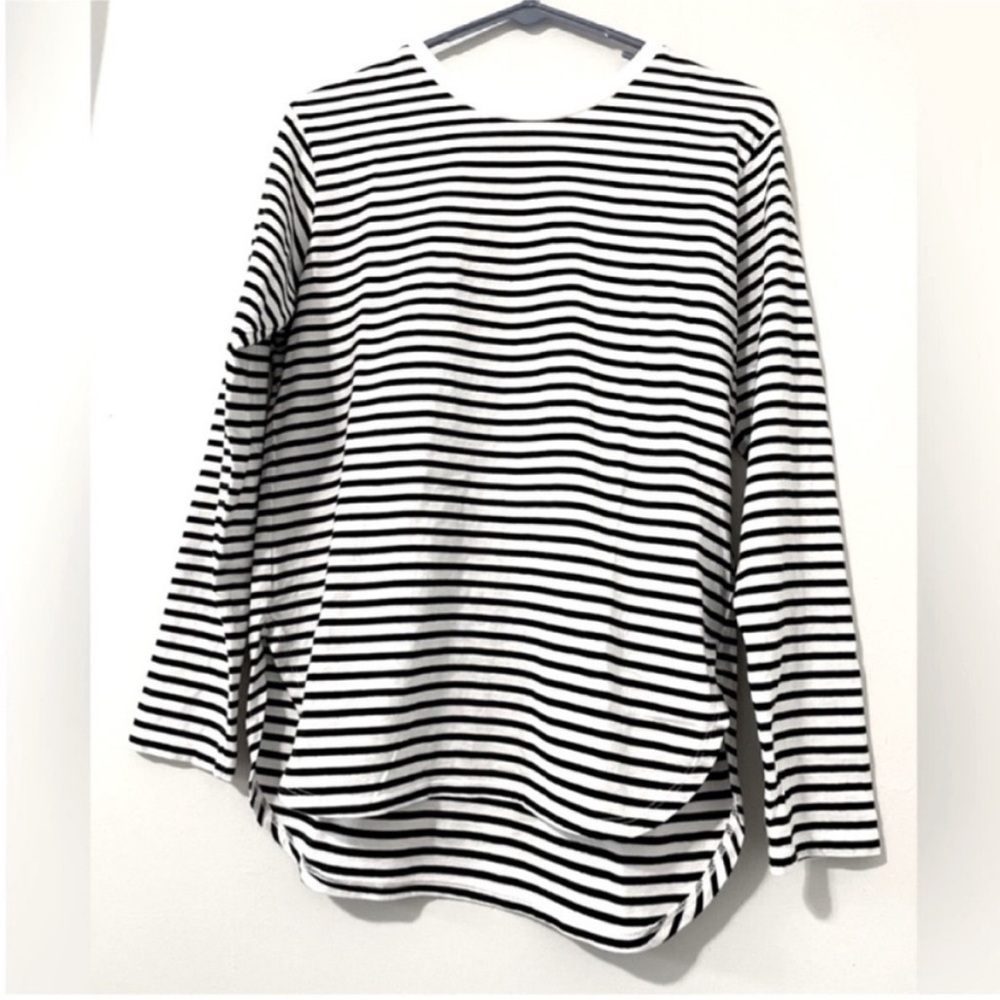 EUC Uniqlo Japan Long Cotton T-shirt